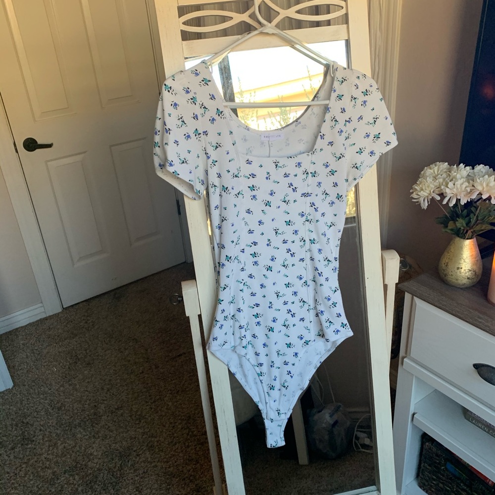 Socialite (Tilly’s) Floral Bodysuit